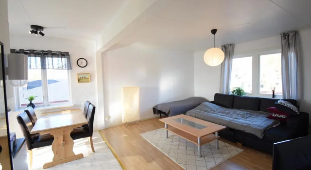 Big Apartment in central Kiruna 6, Varaa Huoneisto Hotellit Lapland Sweden pysäköinnillä, Pysäköinti