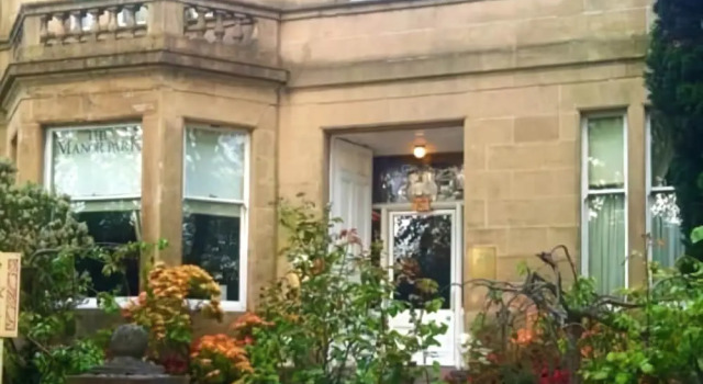 Manor Park Guest House, Book Pension Gæstehuse i Glasgow, Pension