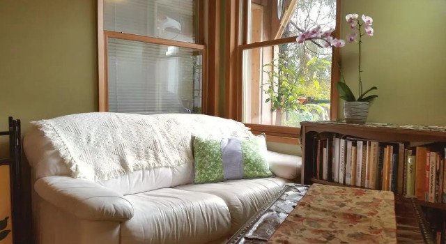 Dolphin House Bed and Breakfast, Prenota Hotel  