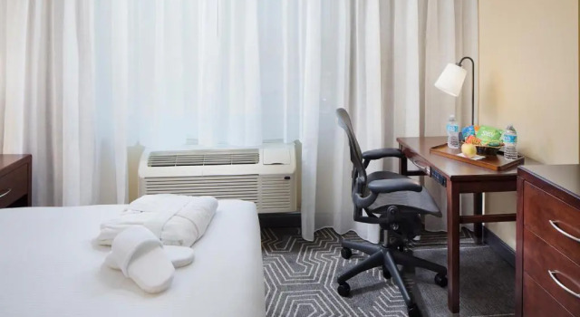 Номер Premium DoubleTree by Hilton Los Angeles/Commerce