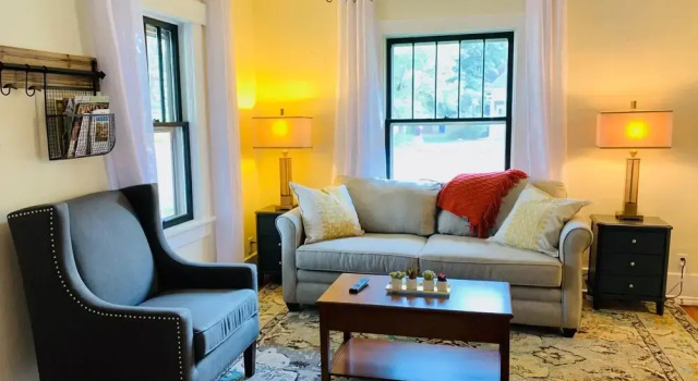 Коттедж Cozy Bungalow in Downtown Loveland w/Free Bikes!