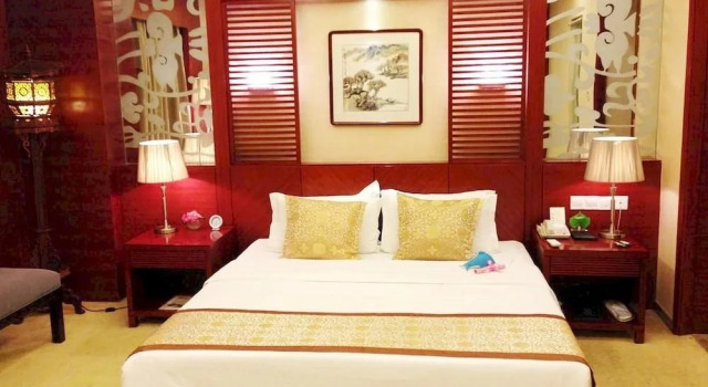 Hongye International Hotel Bozhou, Rezerwuj Hotel Hotele w Mengcheng z parkingiem, Parking