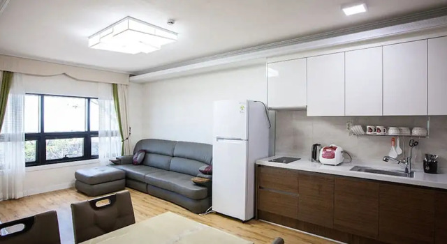 Seowgi Sanbang Resort, Забронировать Курортный отель Отели Согвипхо с парковкой, Парковка