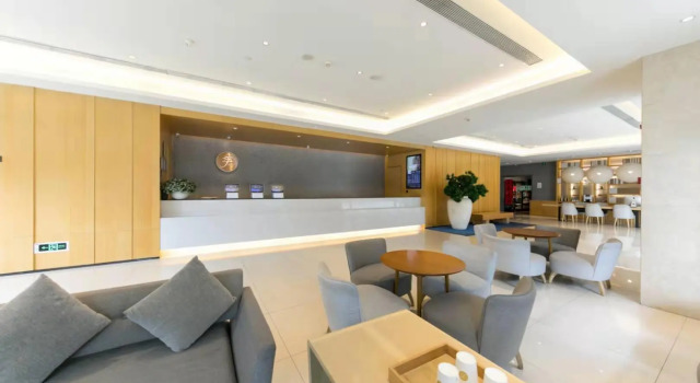JI Hotel Chengdu Global Center, Забронировать Отель Отели Чэнду с парковкой, рядом с Станция метро Hi-Tech Zone, Парковка