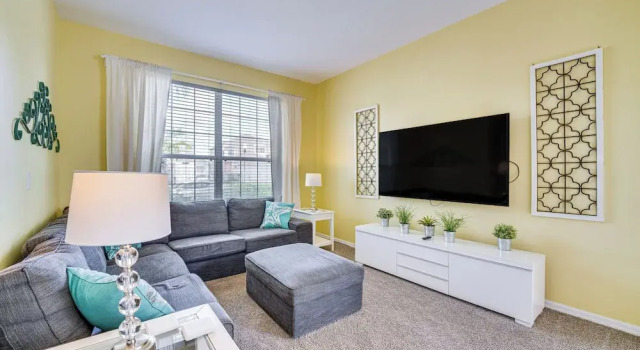 5 Mi to Disney: Ideal Family Getaway w/ Theater!