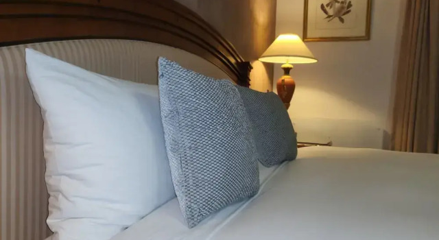 Студия Deluxe Country Plaza Motel