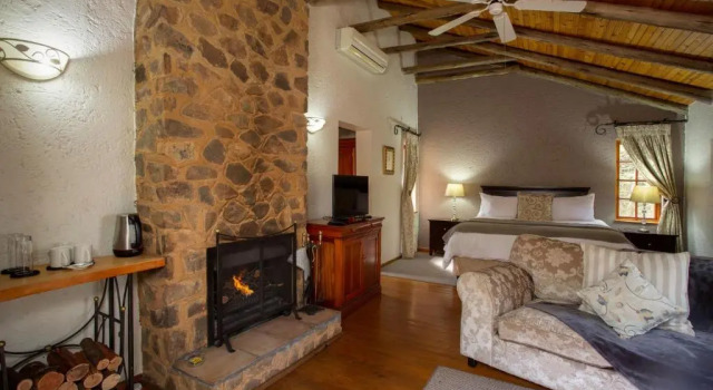 Номер Executive Whispering Pines Country Estate