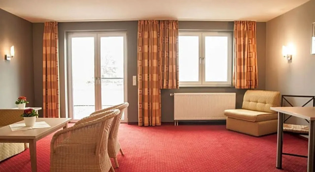 Müritz-Strandhotel, Забронировать Отель Рёбель Мюриц