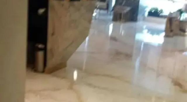 Lil roof inn, Забронировать Отель Гургаон 