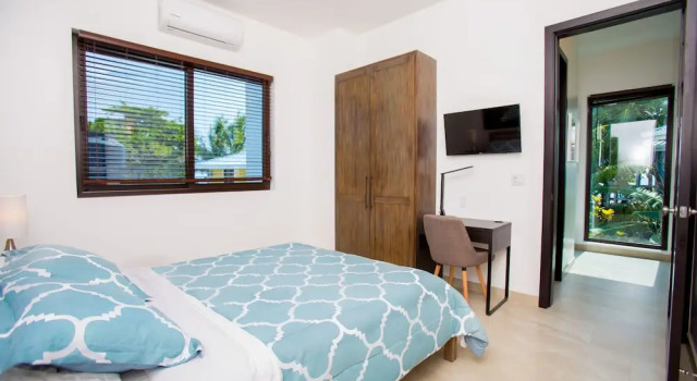 Bella Luna Beach House #227473, Book Hotel 4-stjernede hoteller i Roatan, 4*