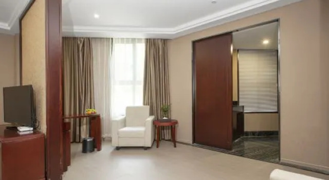 Люкс Executive Longlin Shanju Holiday Hotel