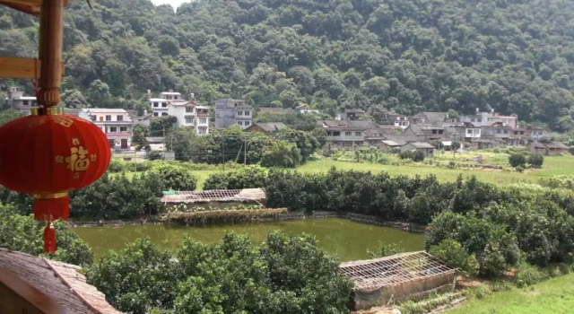 Двухместный номер Standard с балконом и с красивым видом из окна Yangshuo Huanggong Garden Hotel