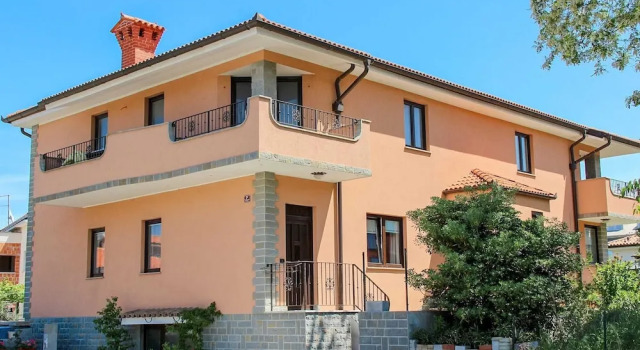 Air Conditioned Apartment in Residential Area near Town Center