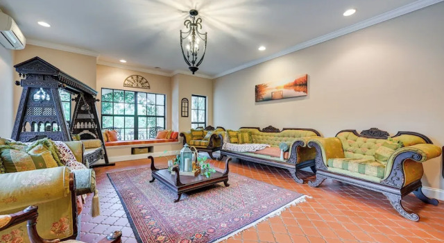 Spacious Tampa Vacation Rental w/ Pool & Dock, Varaa Lomakoti Temple Terrace Florida