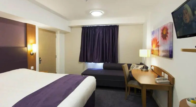 Номер Standard Premier Inn Burton On Trent East