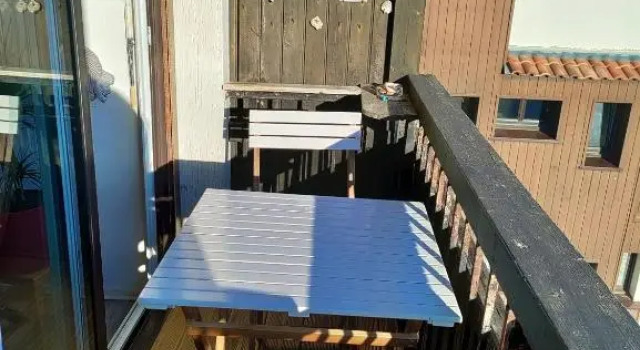 studio à l'océan au dessus des pins (plage & commerces à pied)