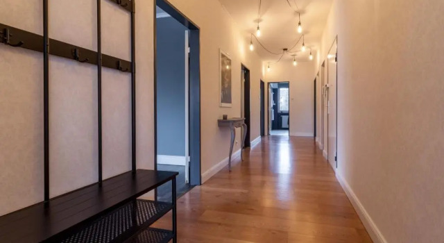 zentrales 130 qm Design-Appartement mit Extras