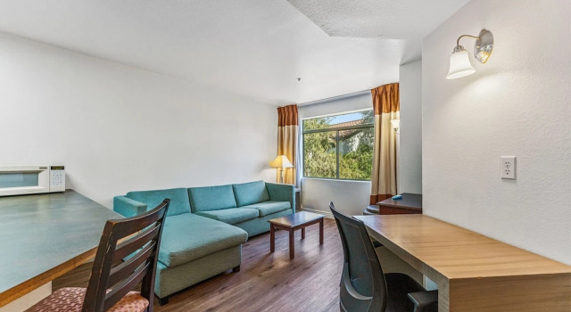 Апартаменты Metro Chandler Extended Stay