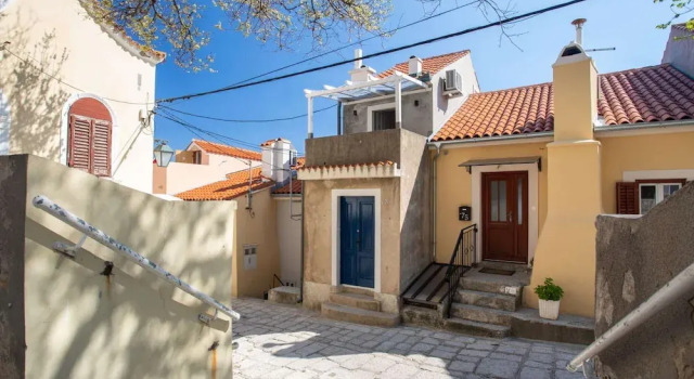 Коттедж Adorable Holiday Home Located Near the Beach