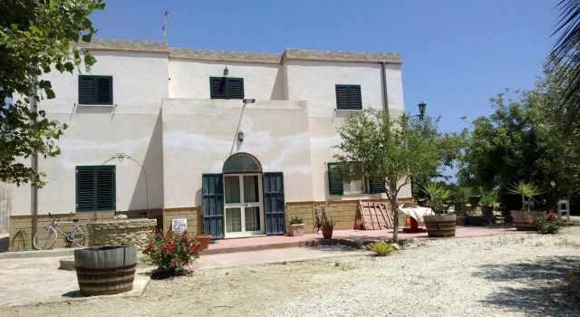B&B Casa Malerba, Book Bed and Breakfast Hotels in Sicily with Parking, Parking