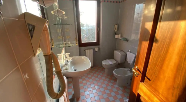 Camera Standard Albergo Cerchi