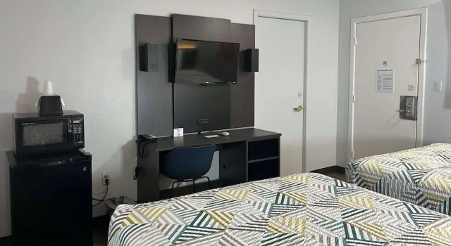 Четырёхместный номер Deluxe Motel 6 Artesia, NM