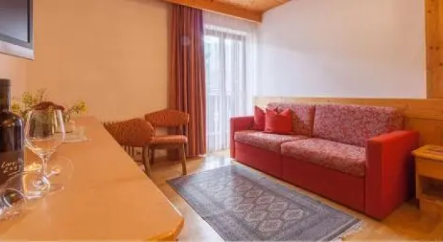Hotel Hell, Забронировать Отель Монгуэльфо План-де-Коронес