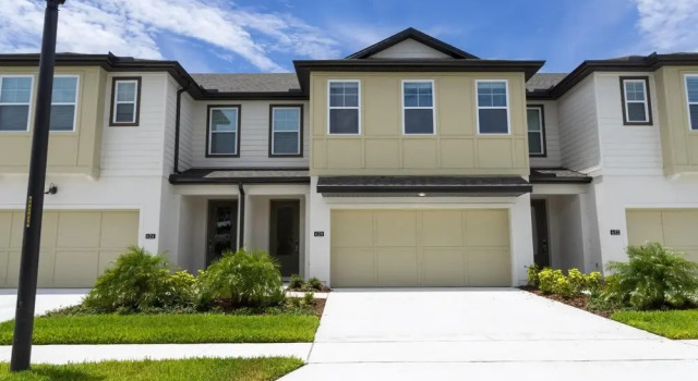 Gorgeous 4Bd Close to Disney Enclave at Festival 628, Book Lejlighed Hoteller i Four Corners med pool, Swimmingpool
