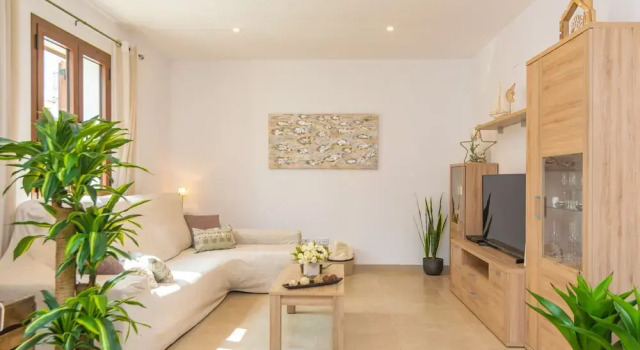 Villa Placeta, Book Villa Hotels in Sa Pobla with a Pool, Swimming Pool