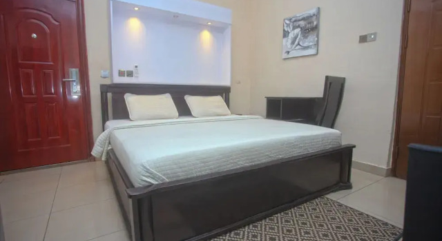 Standard Doppel Zimmer mit Balkon Labev Hotel