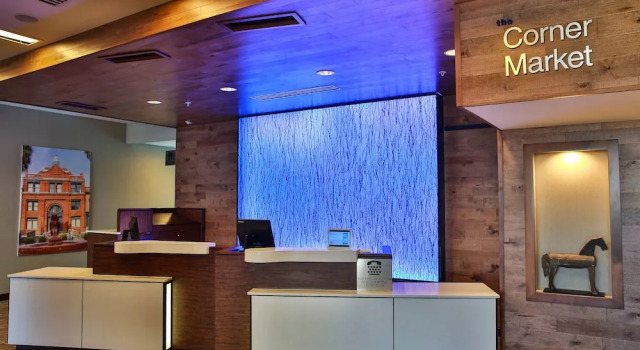 Fairfield Inn & Suites by Marriott Savannah Midtown, Varaa Hotelli Savannah Georgia