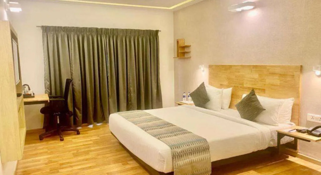 Click Hotel DBR