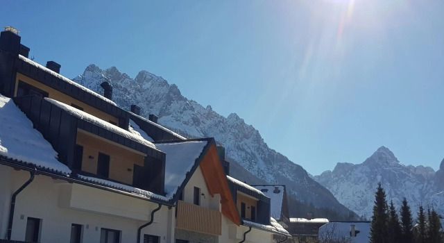 Vila Mojca SKI IN&OUT - Apartmaji Lena, Забронировать Апартаменты/квартира Краньска-Гора Planica, рядом с Brsnina