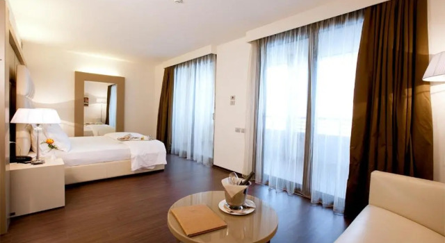 Полулюкс Laguna Palace Hotel Grado