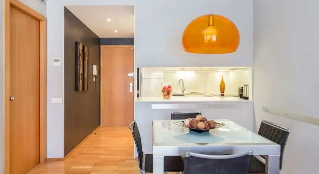 Stylish 1 Bedroom Flat Near La Sagrada Familia, Забронировать Отель Отели Барселоны 3 звезды, рядом с Уркинаона, 3*