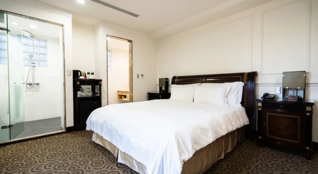 Двухместный номер Executive с балконом XINSHE Hotel - Linsen
