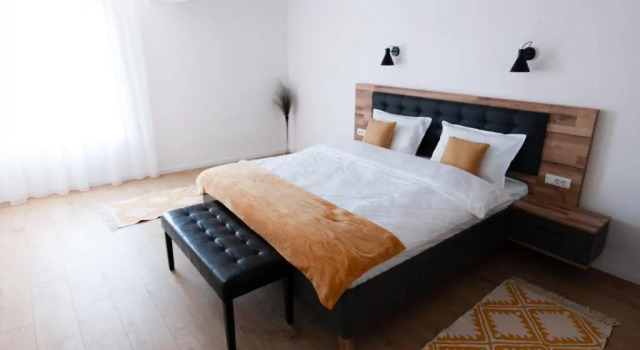 Апартаменты Цокольный этаж Urban Six Apartments