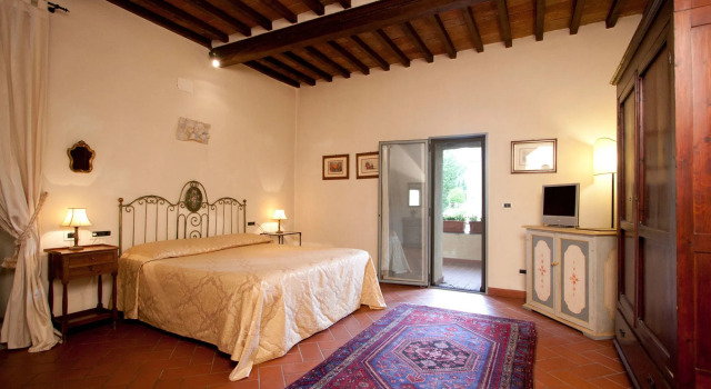 Relais Torre Santa Flora, Book Hotel Subbiano Toscana