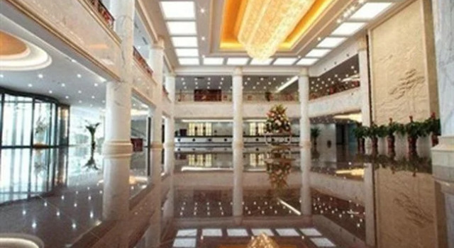 Huludao International Hotel, Book Hotel Huludao Liaoning