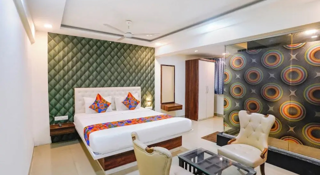 Люкс Luxury FabHotel Arsh Executive Inn