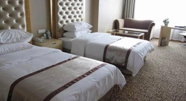 Двухместный номер Superior Glarun Jinling Hotel
