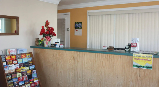 A-1 Budget Motel, Book Motel Klamath Falls Oregon