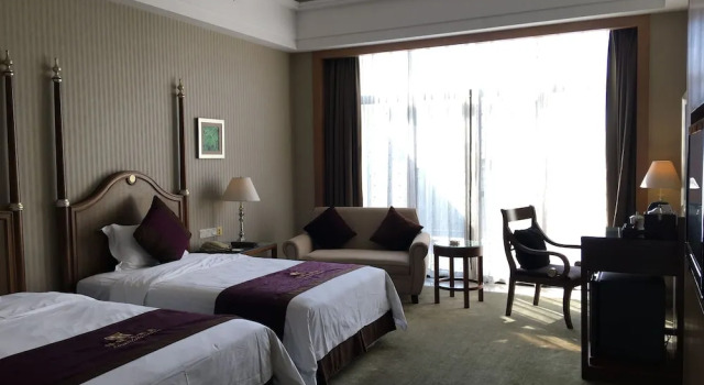 Foshan Green Lake Hot Spring Hotel, Book Hotel SPA-hoteller i Foshan, SPA