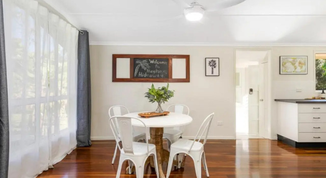 Hughes Hideaway - 2BR Cottage on 1 Acre w Air Con, King Beds, Foglalás Nyaraló Yeppoon Southern Great Barrier Reef