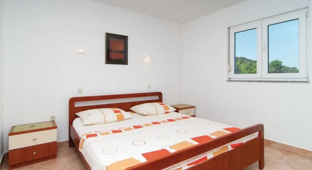 Stunning Apartment in Drvenik Veliki With 2 Bedrooms and Wifi