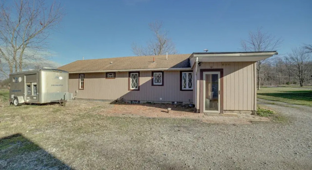 Quaint Youngstown Home ~ 2 Mi to Boardman Park!, Book Hotel Hoteller i Boardman med parkering, Parkering