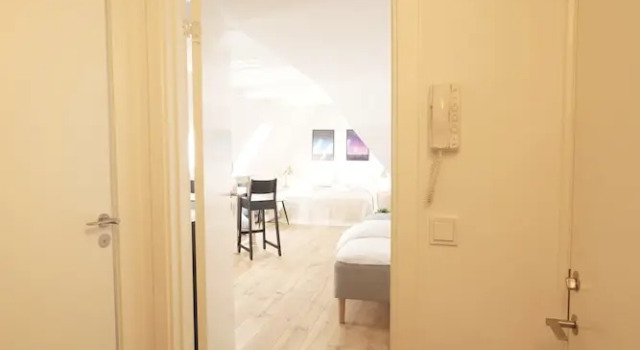 Rent a place to sleep 4, Забронировать Апартаменты/квартира Копенгаген Остров Зеландия, рядом с Королевский сад