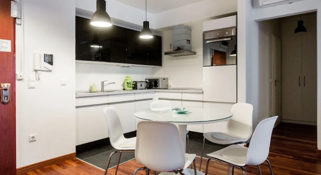 Апартаменты с 2 комнатами с балконом Hollo 12 Apartment I.