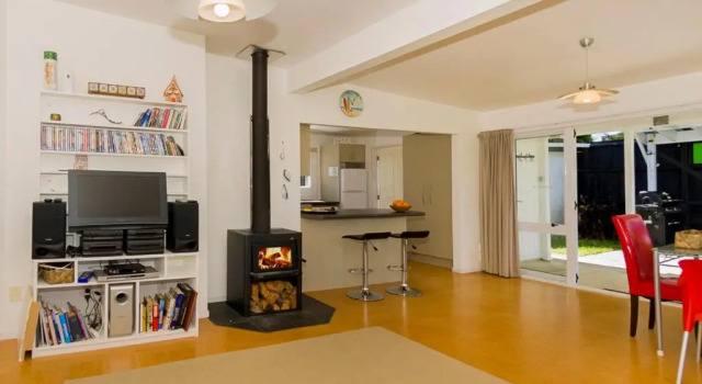 Gone Coastal - Whangamata Holiday House