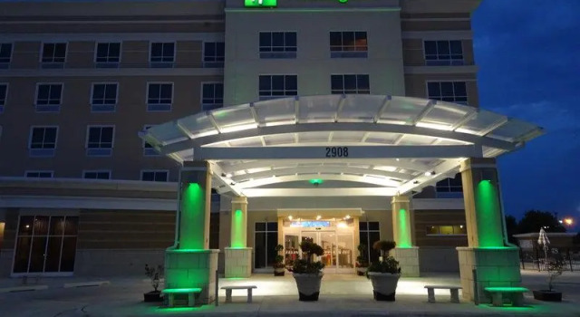 Люкс Holiday Inn - Jonesboro by IHG